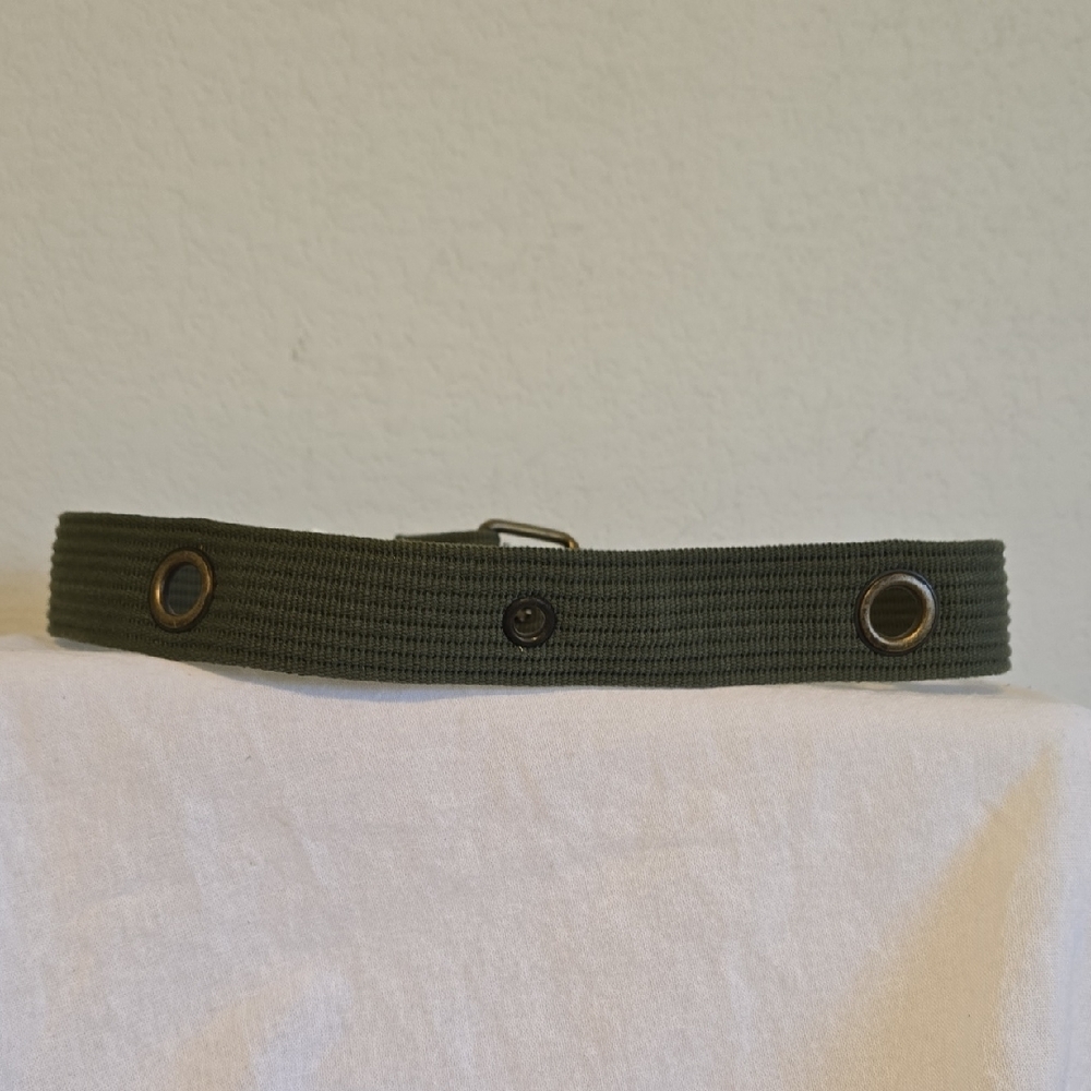 Women's Olive Green Canvas Belt. GC - Picture 6 of 11